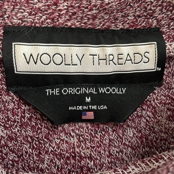 Women's University of Minnesota Burgundy & Gold Pullover Sweatshirt size M - Picture 2 of 4